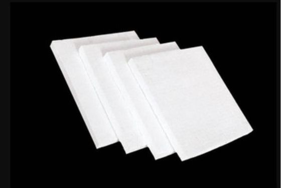 Blanco puro combinado de cerámica de alta temperatura del tablero de aislamiento de la fibra de cerámica