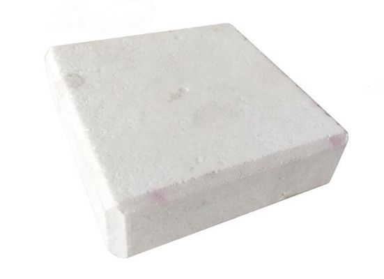Temperatura de trabajo de cerámica de la placa de empuje del corindón del ladrillo refractario de la mullita alta